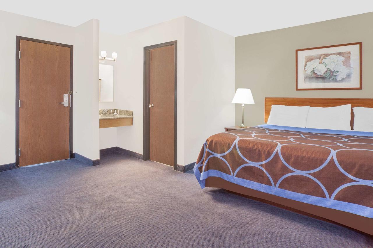 Super 8 By Wyndham Middletown Motell Exteriör bild